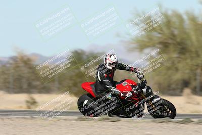 media/Dec-01-2025-Moto Forza (Mon) [[2daa91e15f]]/2-Intermediate Group/Session 3 (Turn 7 Inside Pans)/